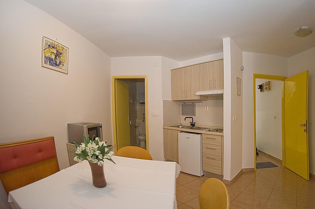Apartments Tomato 1 Novigrad  Exterior photo